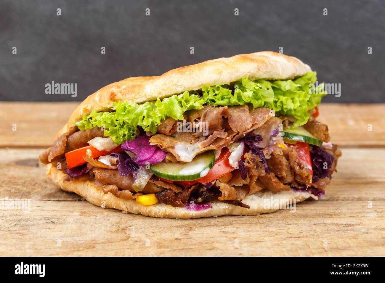 Doner kebap fotografías e imágenes de alta resolución - Alamy