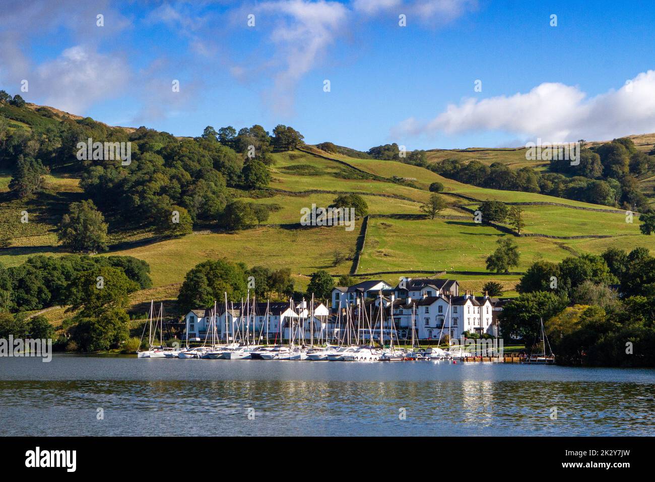 Low Wood Bay Hotel and Spa, Lake Windermere Lake District Foto de stock