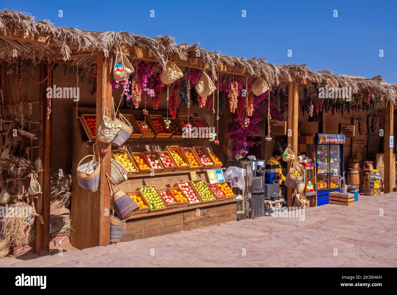 Colorido puesto de fruta Al Ula Ciudad Vieja Arabia Saudita Foto de stock