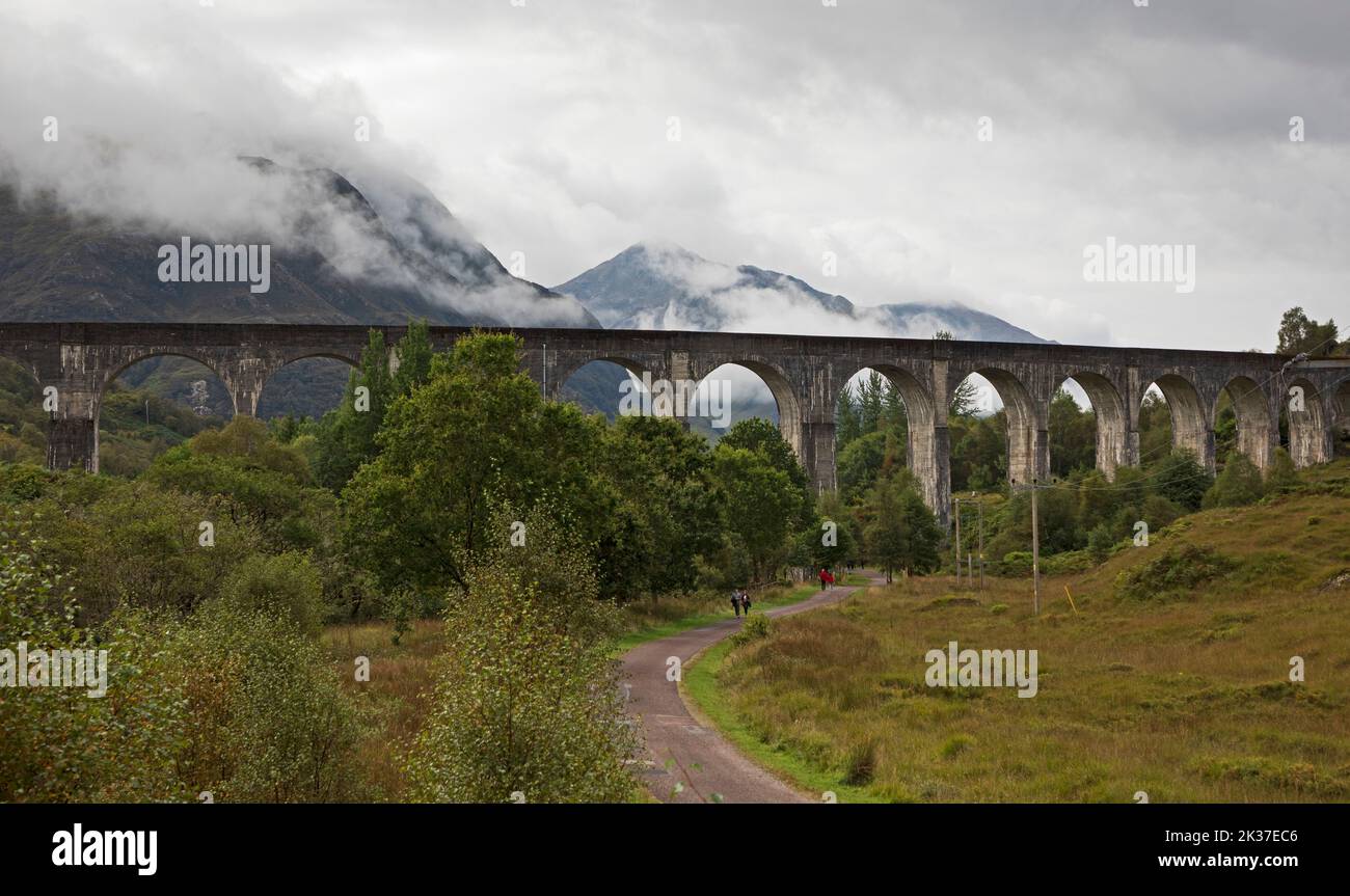 Viaducto de Glenifinnan, Lochaber, Scottish Highlands, Escocia, Reino Unido Foto de stock