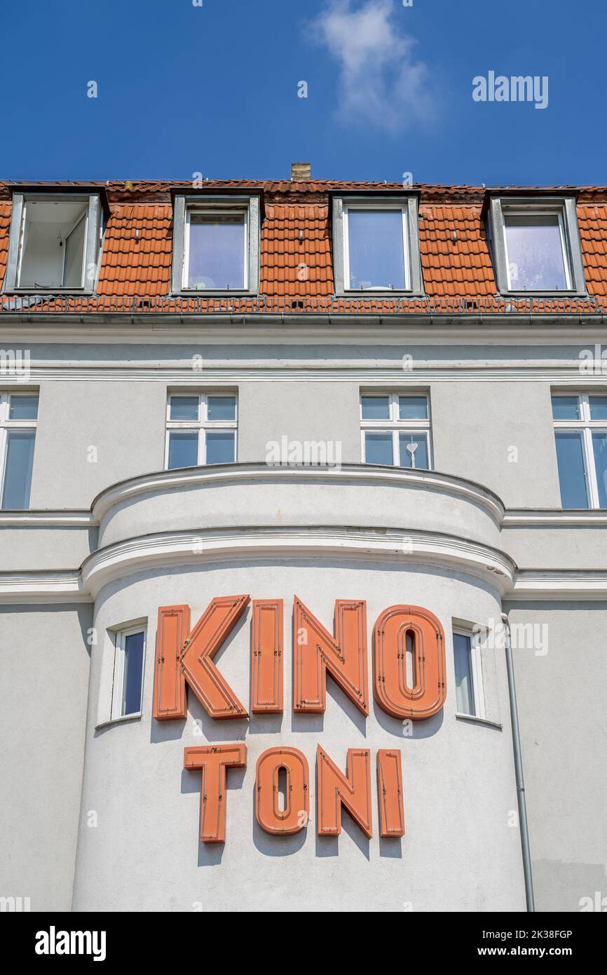 Kino Toni, Max-Steinke-Strasse, Weißensee, Berlín, Alemania Foto de stock
