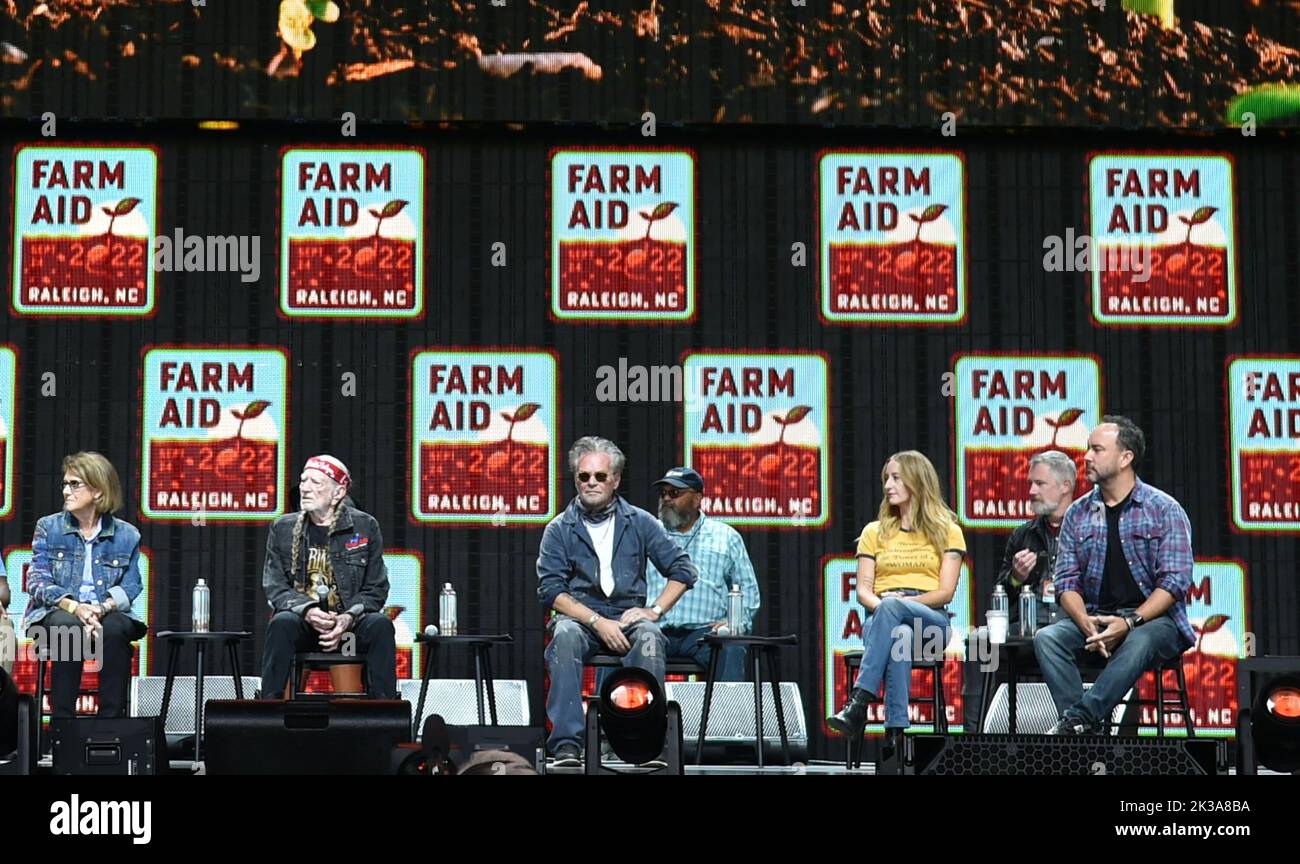 24 de septiembre de 2022, Raleigh, Carolina del Norte, EE.UU.: La junta directiva de Farm Aid 2022 en Coastal Credit Union Music Park en Raleigh, Carolina del Norte el 24 de septiembre de 2022. (Imagen de crédito: © Jeff Moore/ZUMA Press Wire) Foto de stock