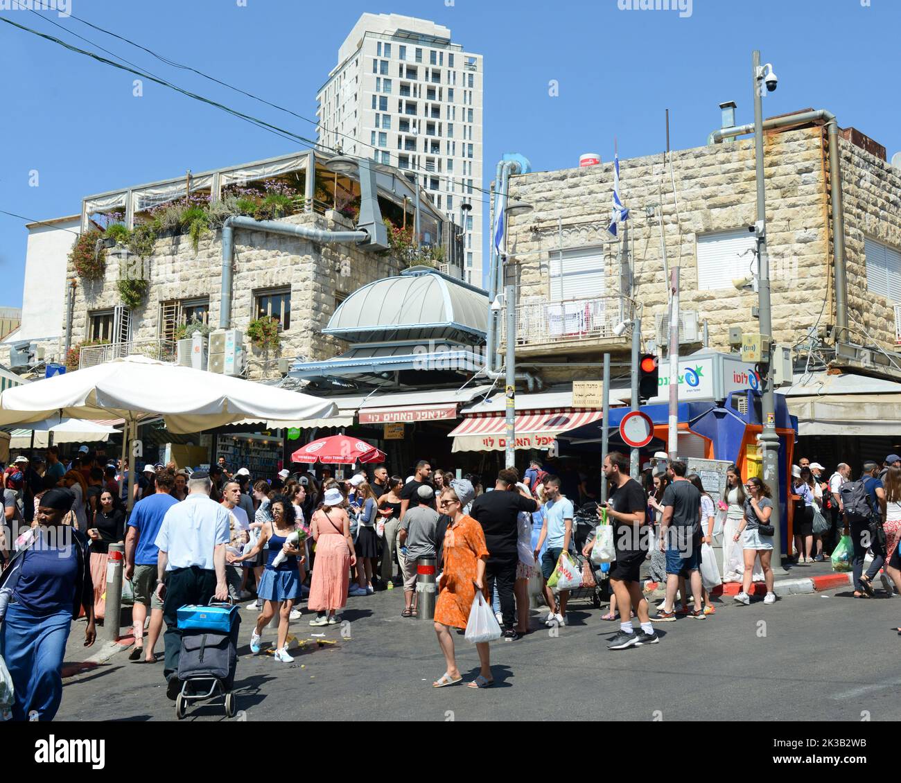 El vibrante mercado Machane Yehuda en Jerusalén, Israel. Foto de stock