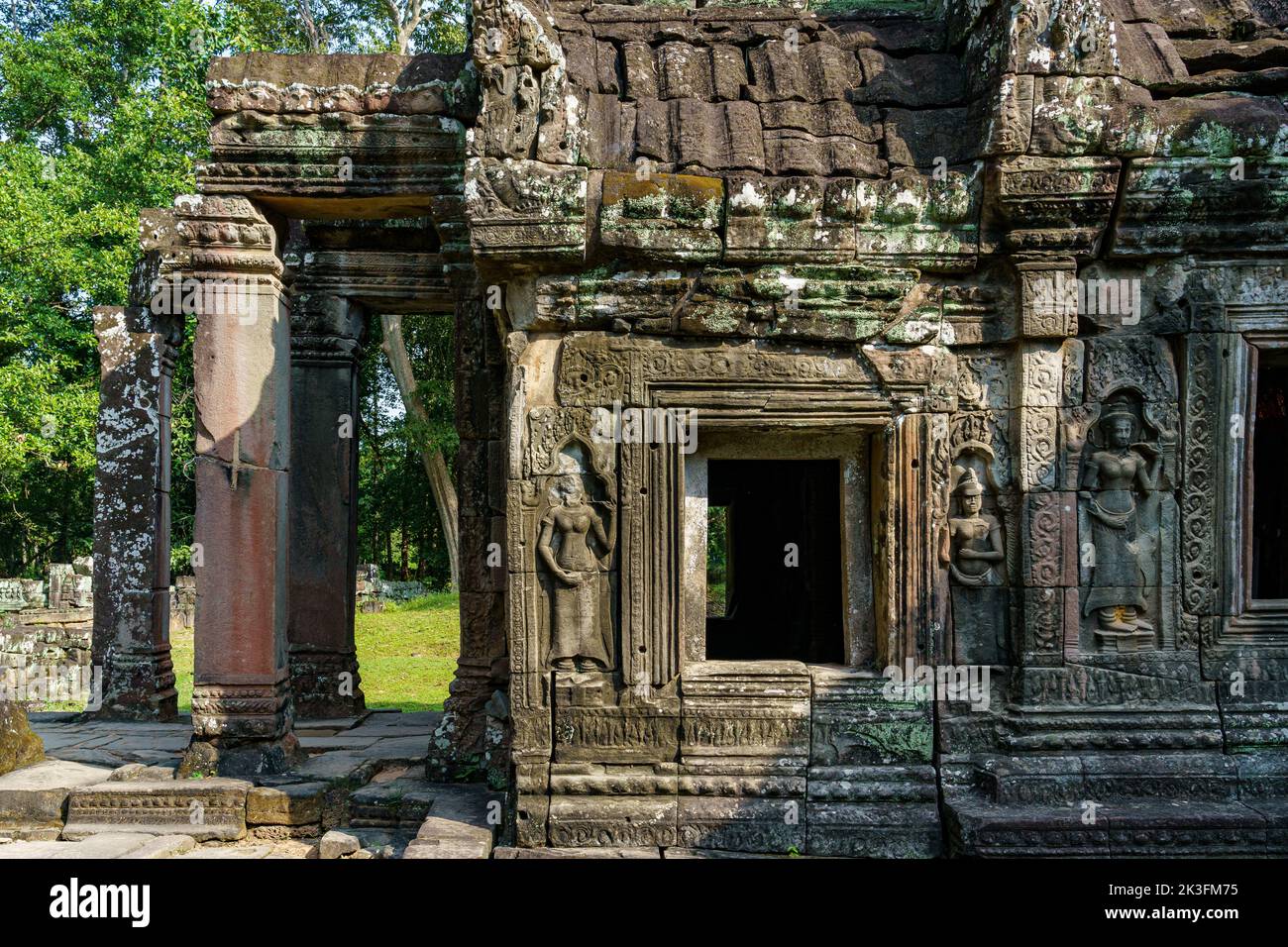 Camboya. Provincia de Siem Reap. El parque arqueológico de Angkor. Las antiguas ruinas del templo Banteay Kdei Foto de stock