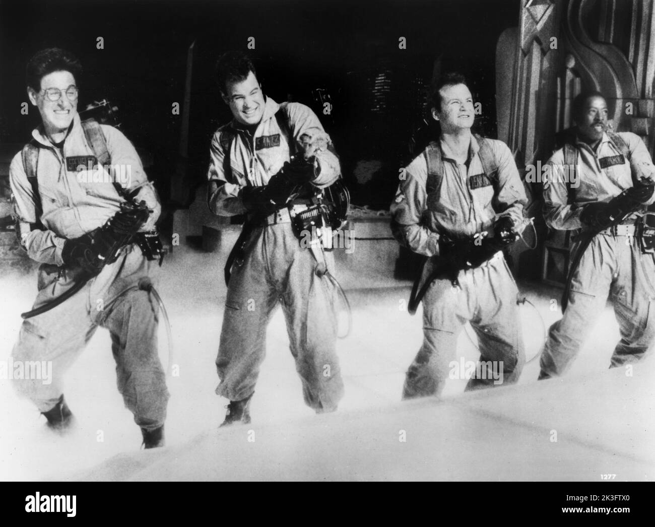 Harold Ramis, Dan Aykroyd, Bill Murray, Ernie Hudson, en el rodaje de la película, 'Fantasma Busters' Columbia Pictures, 1984 Foto de stock
