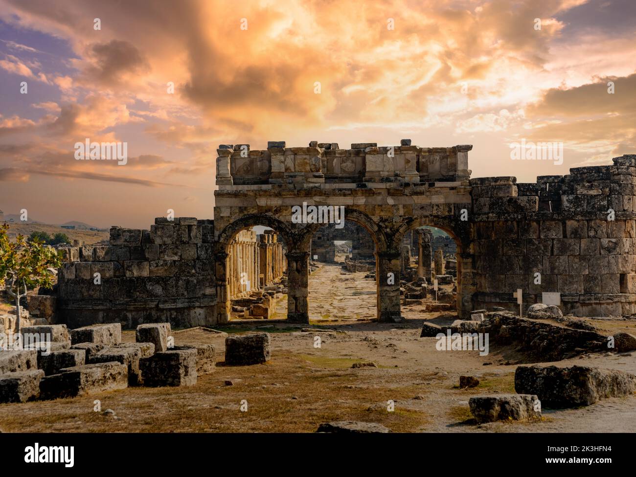 Hierápolis ruinas de la antigua ciudad Pamukkale Turquía. Patrimonio de la Humanidad de la UNESCO. Foto de stock