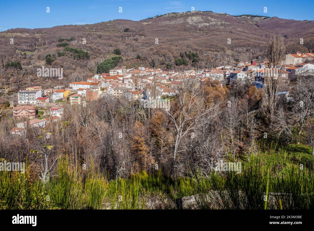 La Garganta vista general del pueblo. Valle de Ambroz, Cáceres, Extremadura, España Foto de stock