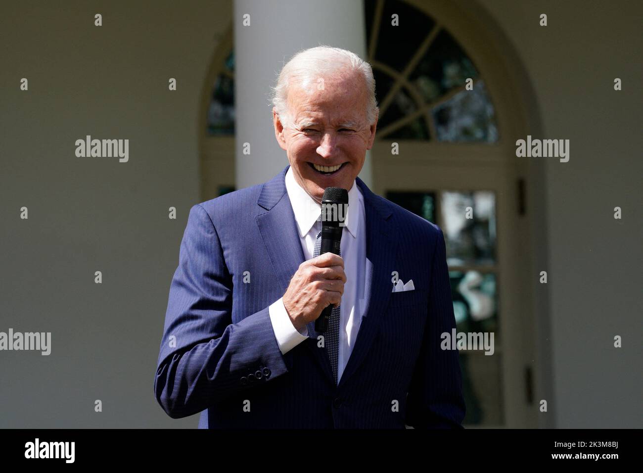 El Presidente de los Estados Unidos, Joe Biden, pronuncia comentarios sobre Medicare en el Jardín de las Rosas en la Casa Blanca en Washington el 27 de septiembre de 2022. Foto: Yuri Gripas/ABACAPRESS.COM Foto de stock