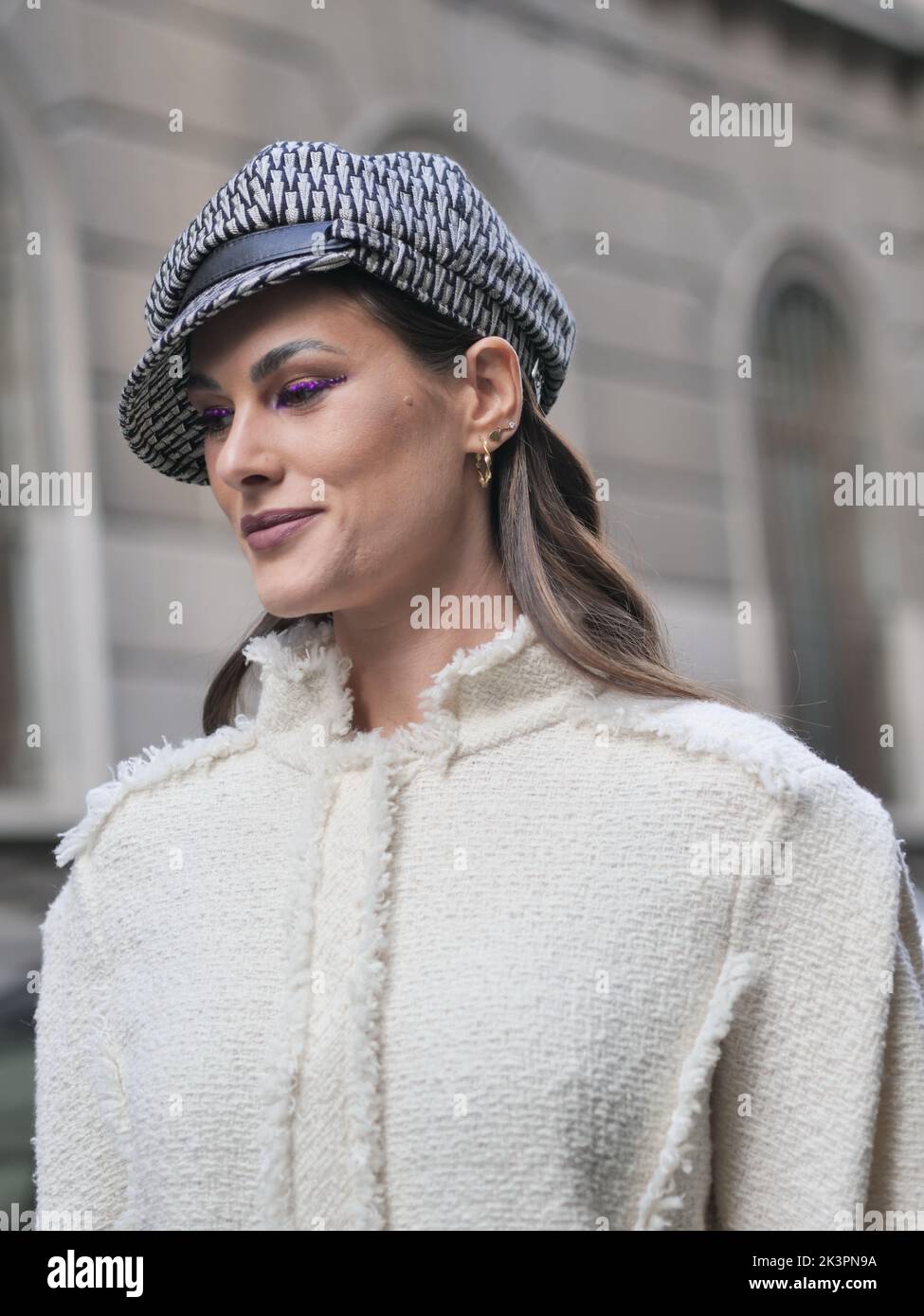 Valentino Rossi novia Sofía Novello ropa de calle antes de Alberta Ferretti  desfile de moda durante la semana de la moda de Milán primavera / verano  2023 Fotografía de stock - Alamy