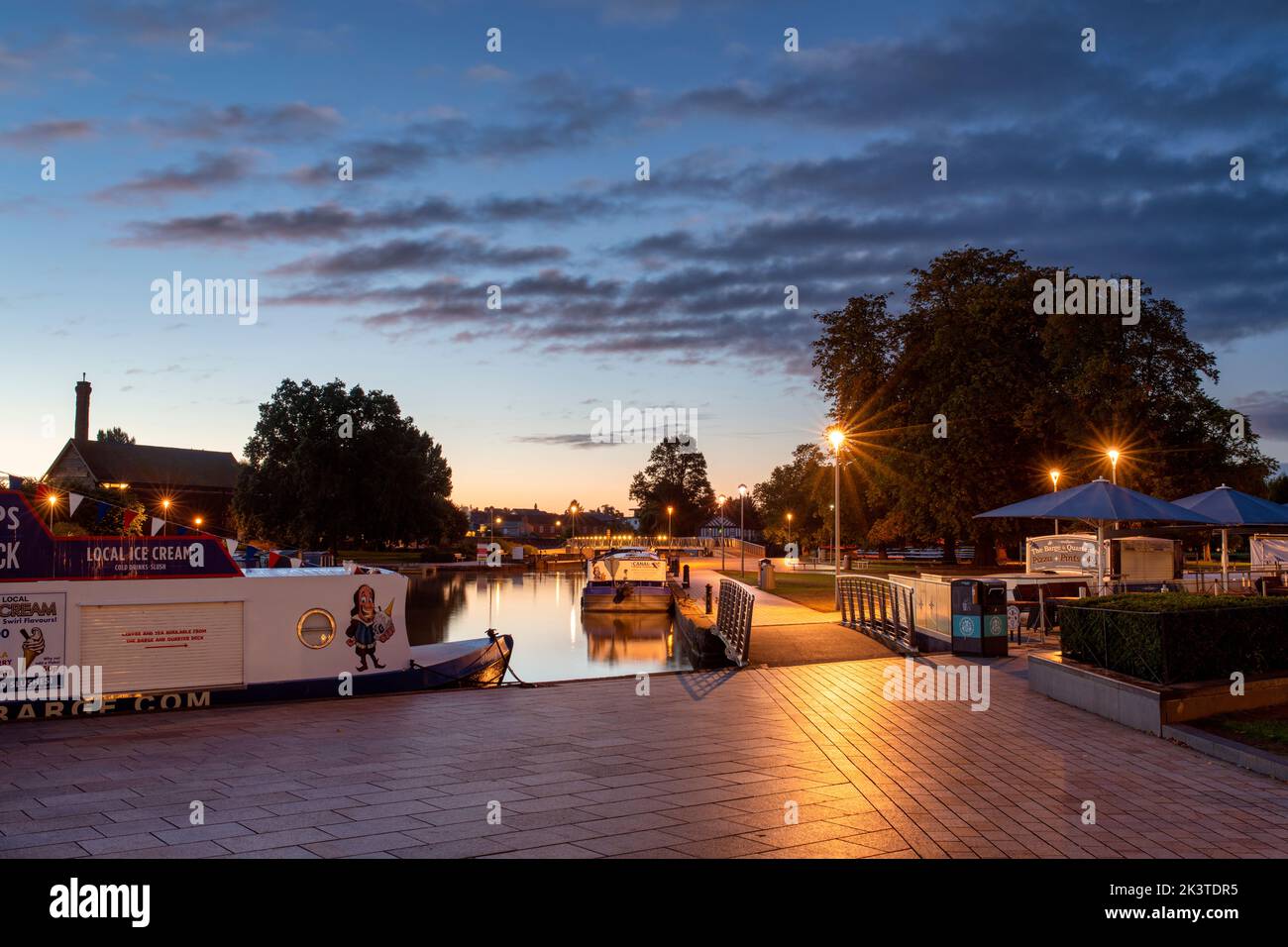 Bancroft Cuenca al amanecer. Stratford upon Avon, Warwickshire, Inglaterra Foto de stock