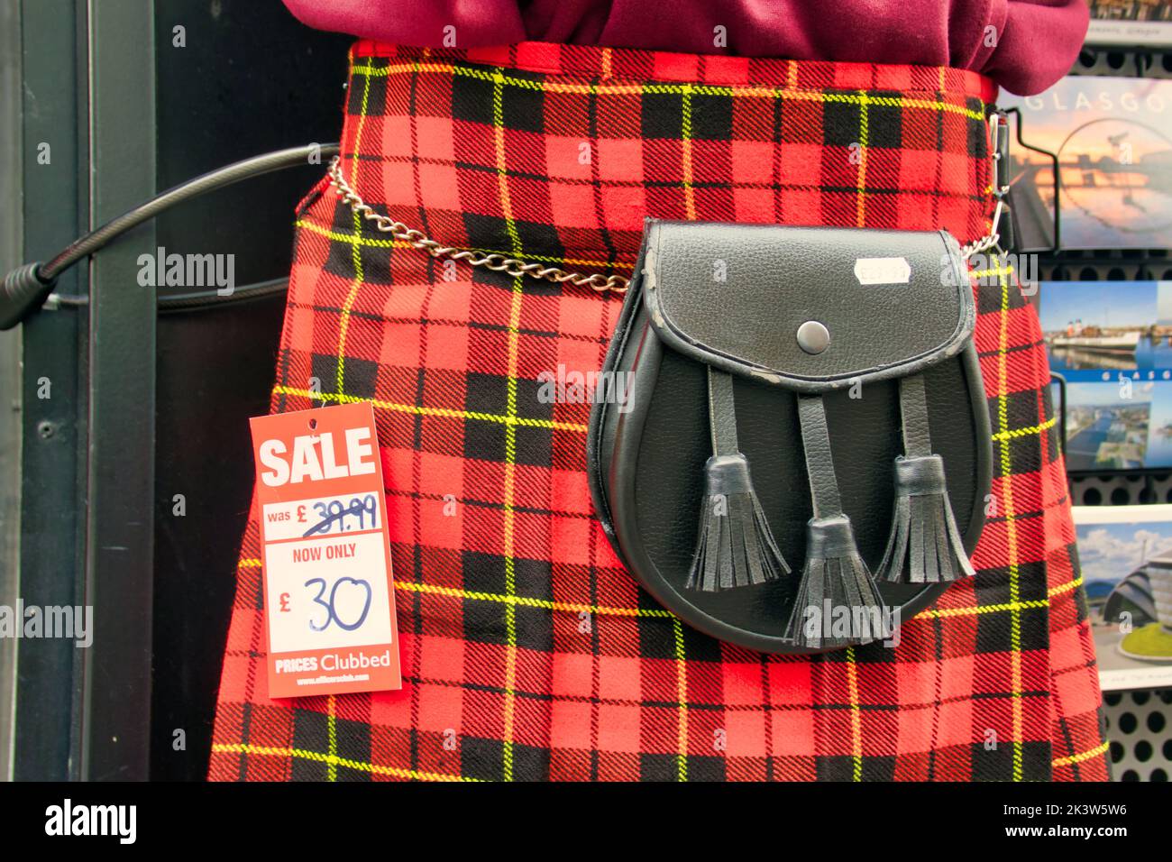Tienda turística que vende objetos de interés en Glasgow, Escocia, Reino Unido Foto de stock