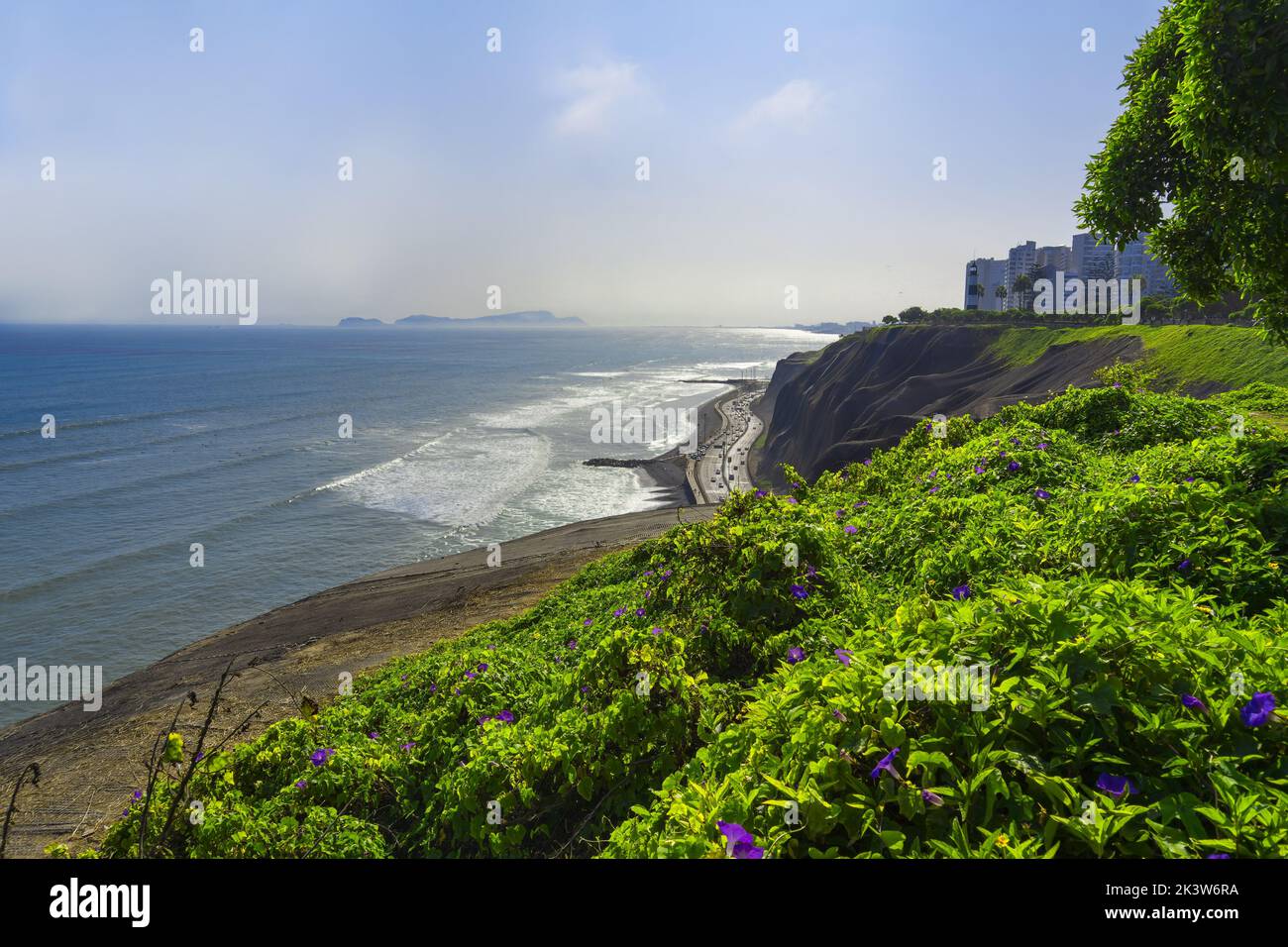 La Costa Verde de Lima, distrito de Miraflores Foto de stock