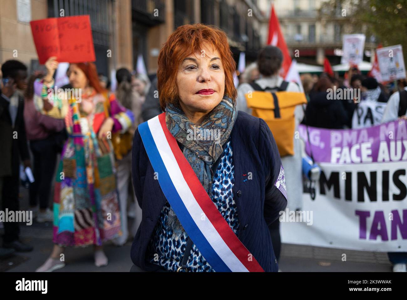 La Senadora Esther Benbassa participa en una manifestación por los derechos al aborto en el Día Internacional del Aborto Seguro, que se celebra anualmente en París el 28 de septiembre de 2022. Foto de Raphael Lafargue/ABACAPRESS.COM Foto de stock