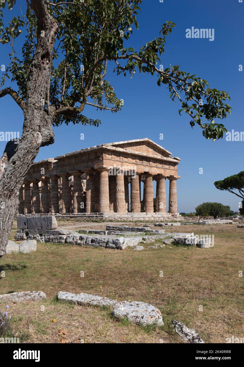 El Templo de Hera II (también conocido como el Templo de Neptuno) en