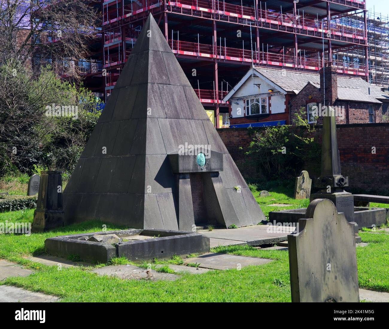 William MacKenzie's Pyramid Tomb Rodney Street Liverpool, Merseyside, Inglaterra, Reino Unido, L1 2TQ Foto de stock