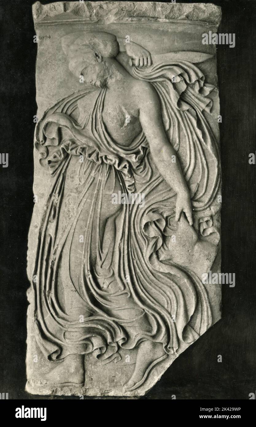 Fragmento de puteal, bajo relieve de arte romano antiguo, Museo Capitolino, Roma, Italia 1930s Foto de stock