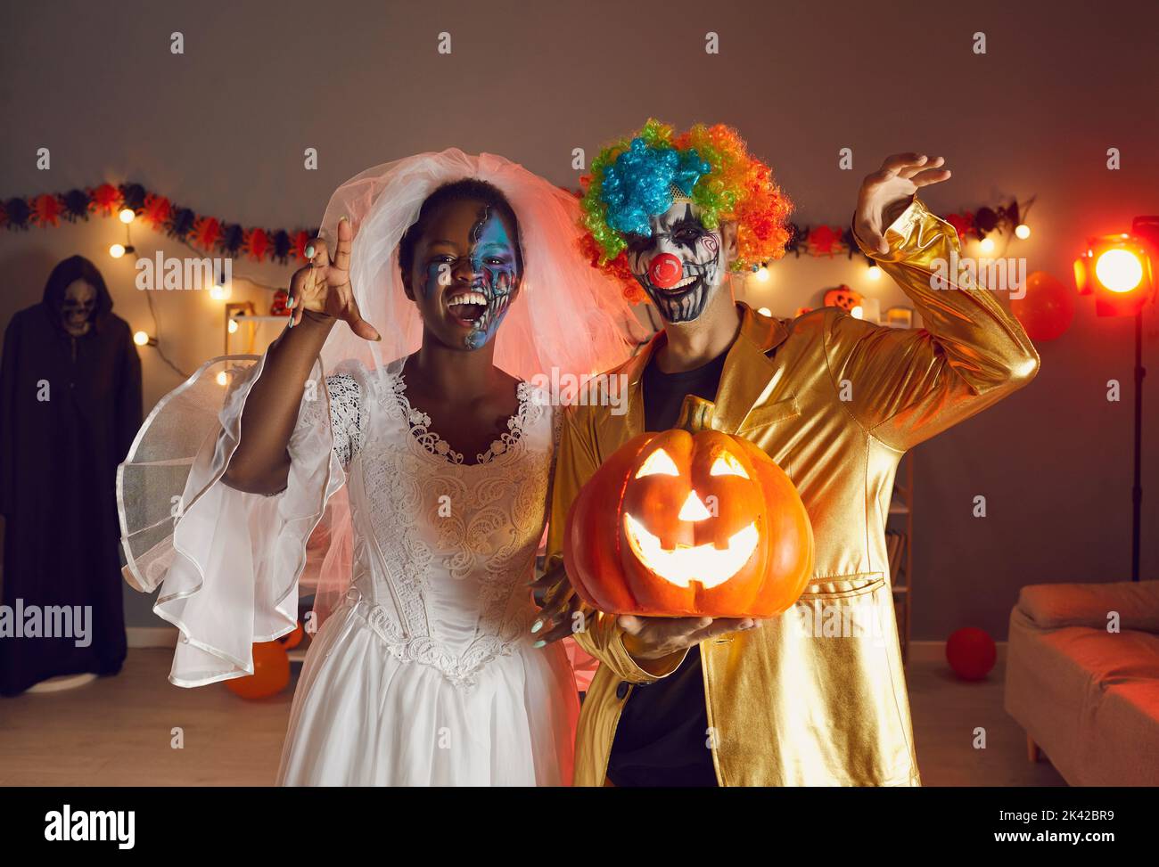 Novia de halloween fotografías e imágenes de alta resolución - Alamy Novia de halloween fotografías e imágenes de alta resolución - Alamy