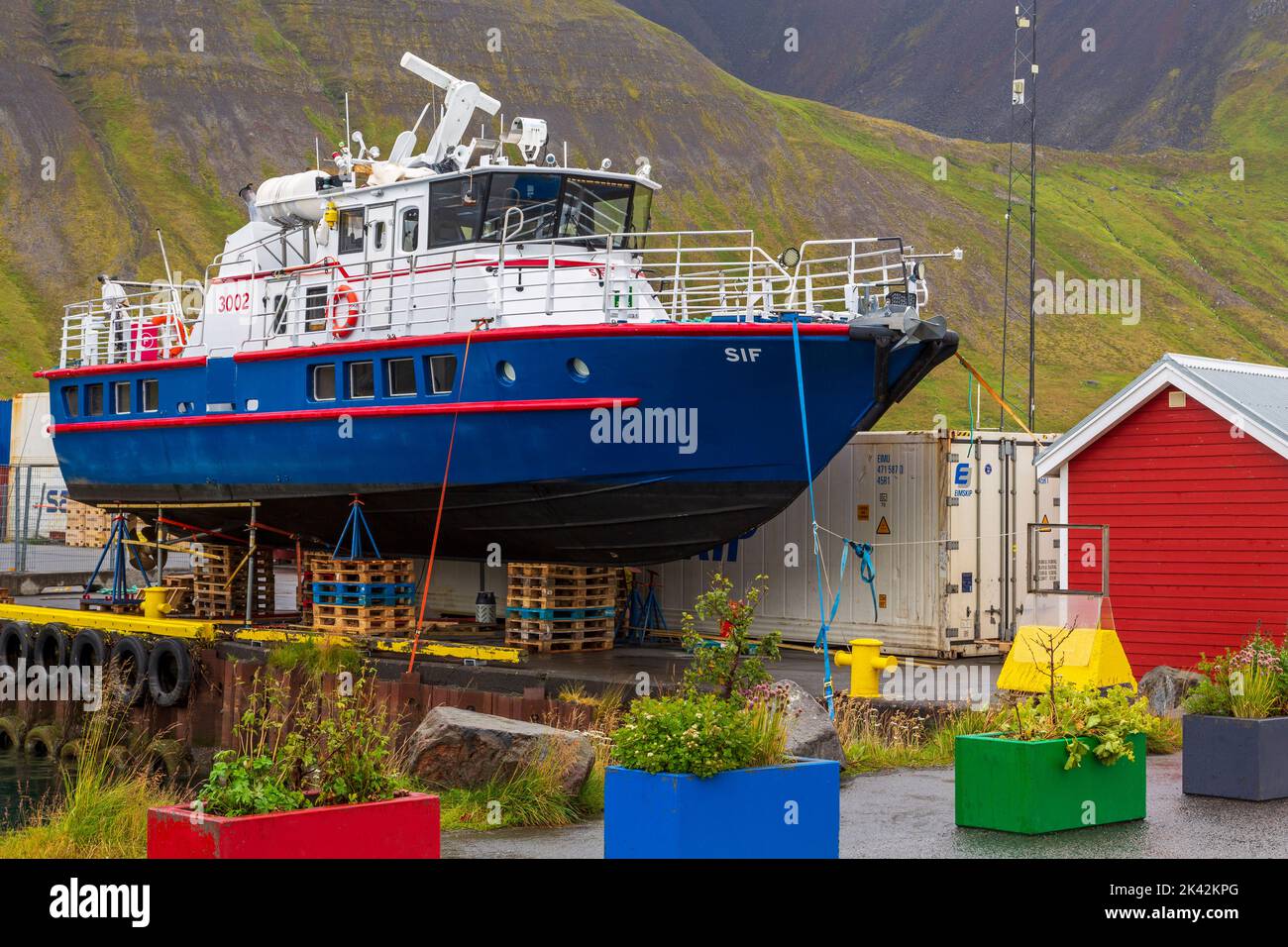 Reparación de barcos en Isafjordur, Islandia, Europa Foto de stock