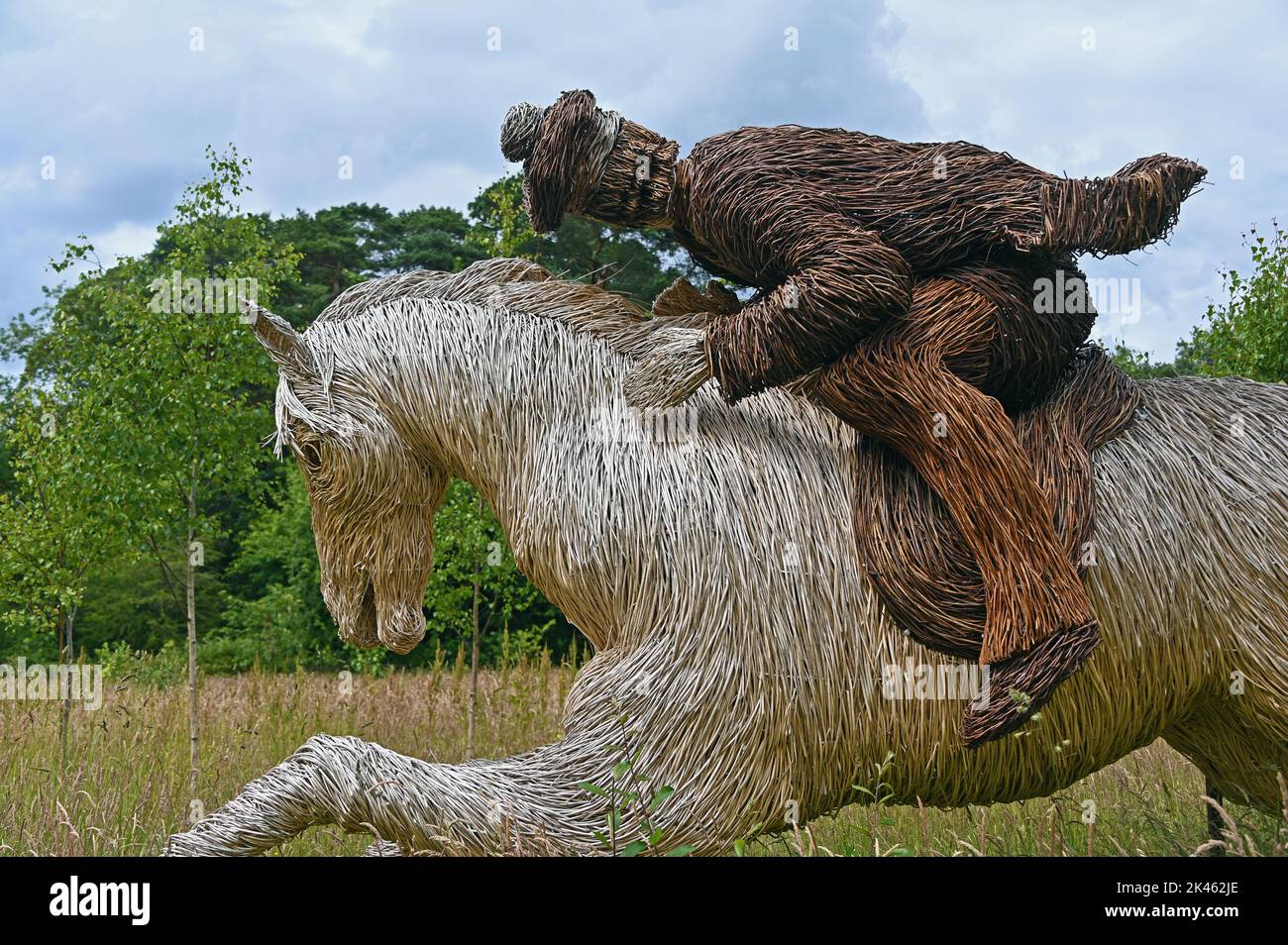 'Tan O'Shanter y su mare meg gris', escultura de sauce de David Powell. Robert Burns Birthplace Museum, Alloway, Ayrshire, Scotlabd, Reino Unido, Foto de stock