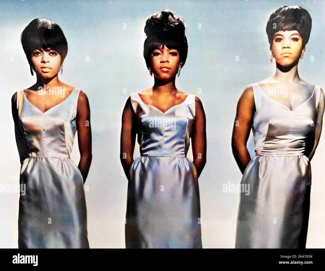 LAS SUPREMES Foto promocional del trío vocal americano sobre 1965 con desde la izquierda: Diana Ross, Mary Wilson, Florence Ballard Foto de stock