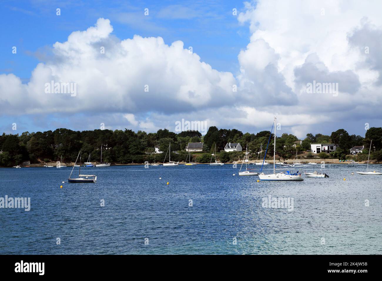 Pointe de toulindac fotografías e imágenes de alta resolución Alamy