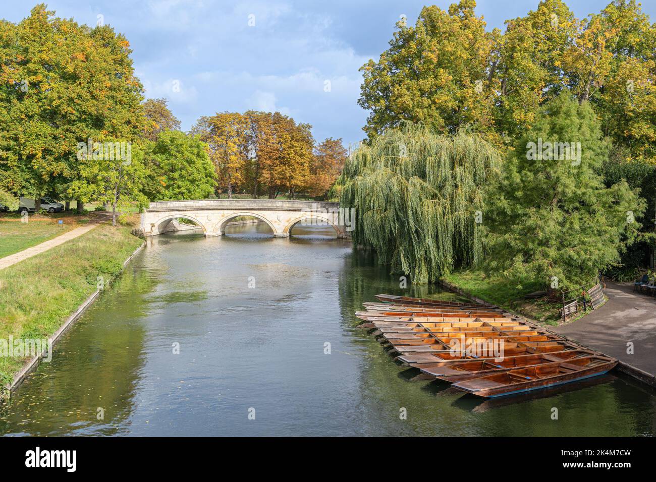 Puñetazos en la cámara del río en Cambridge, Inglaterra Foto de stock
