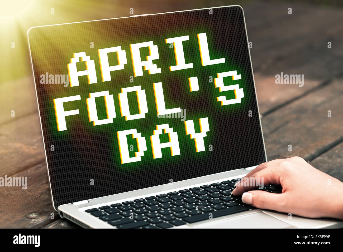Texto escrito a mano April Fool S es día. Foto conceptual Chistes prácticos humor bromas Celebración Funny tonto Foto de stock