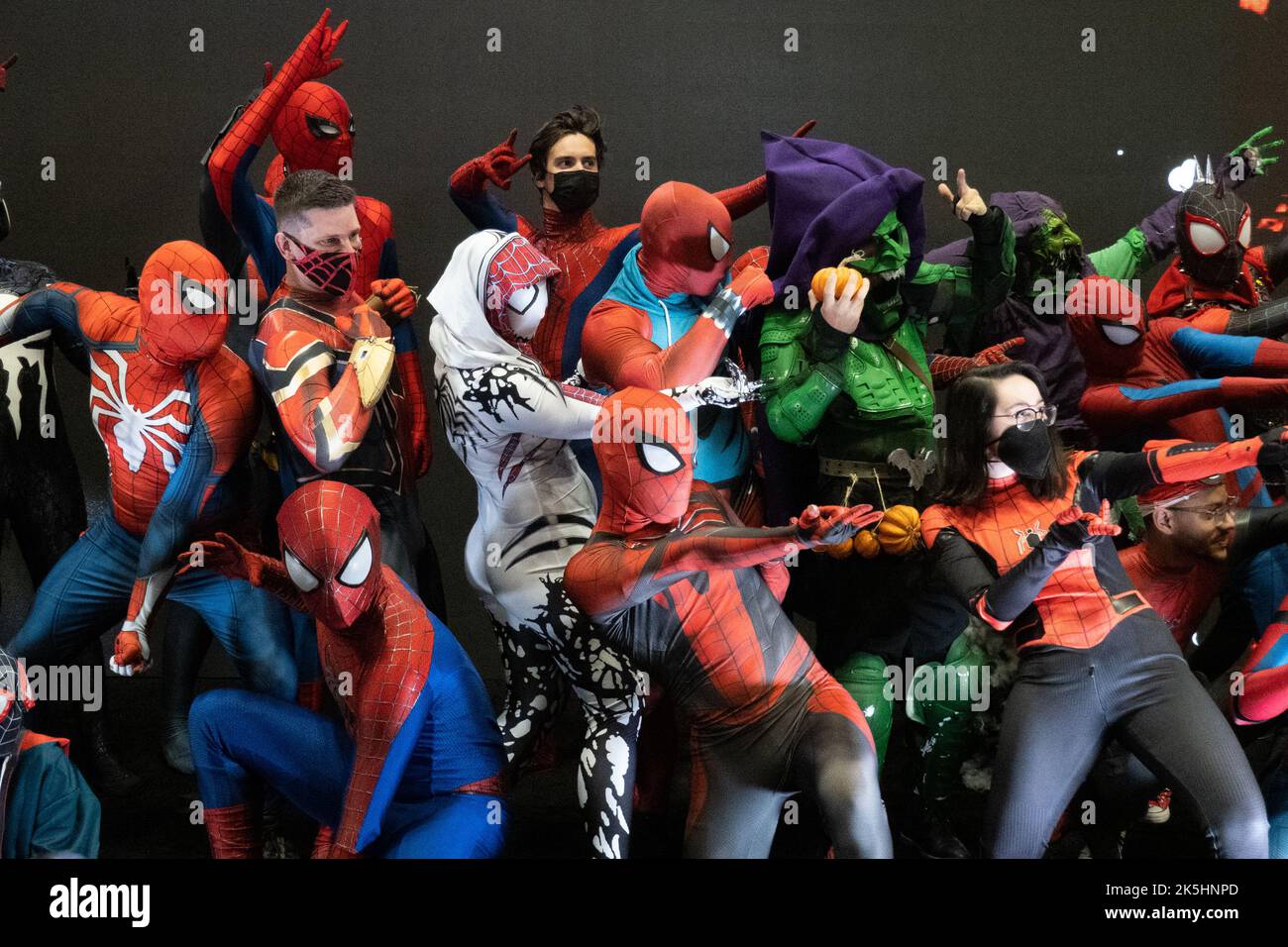 Hombre araña cosplay fotografías e imágenes de alta resolución - Alamy