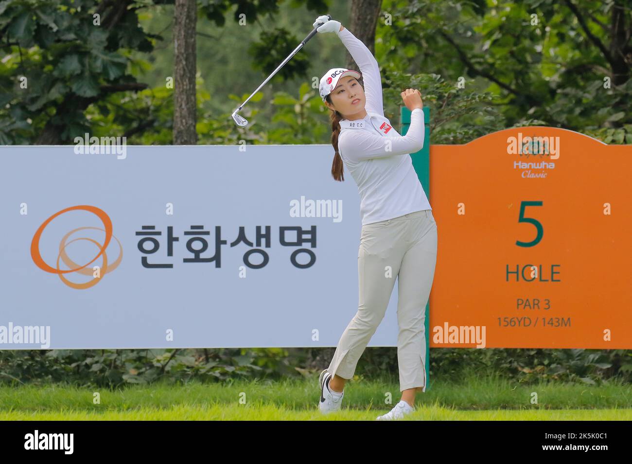26 de agosto de 2022-Chuncheon, Corea del Sur-Kim Woo Jeong acción en la 5th ª sala durante un Hanhwa Classic 2022 Ronda 2 en el Jade Palace Golf Club en Chun Cheon, Corea del Sur. Foto de stock