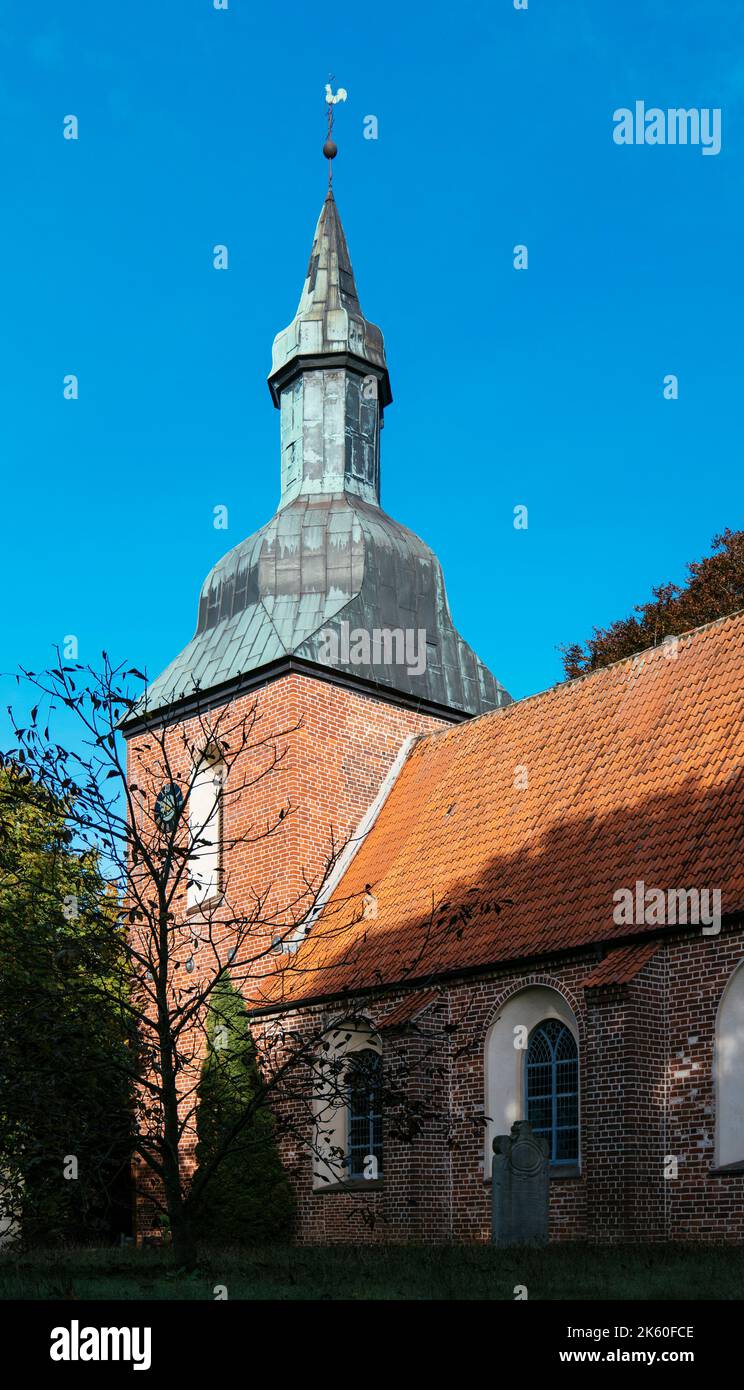 Iglesia protestante de santa María en Loxstedt, Cuxhaven, Baja Sajonia, Alemania Foto de stock