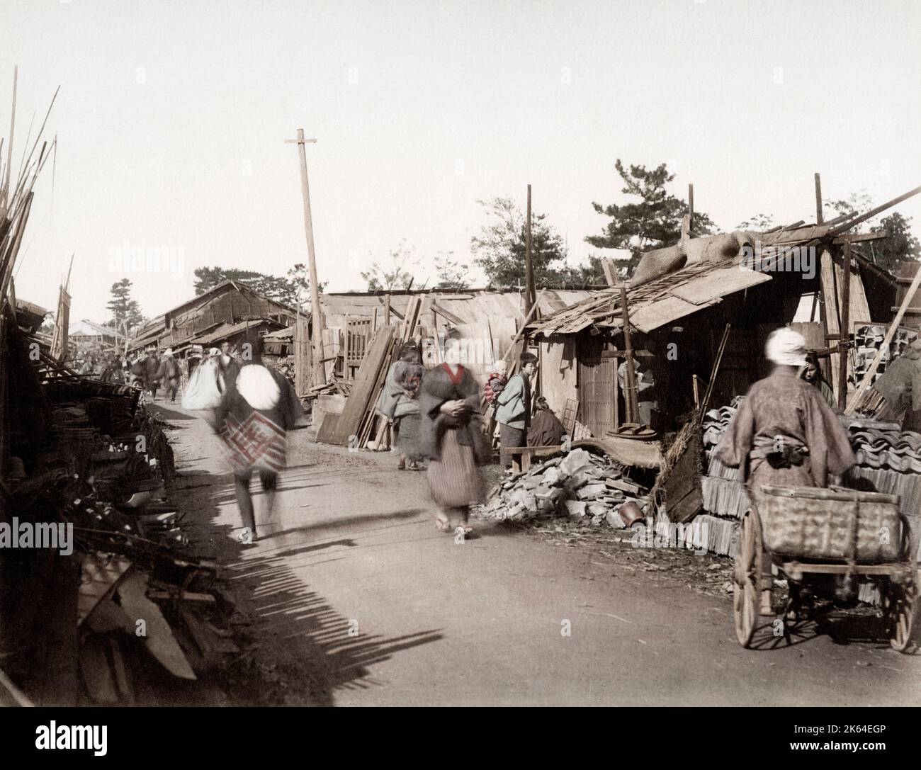 Fotografía vintage del siglo XIX: Daño sísmico en Japón c.1890 Foto de stock
