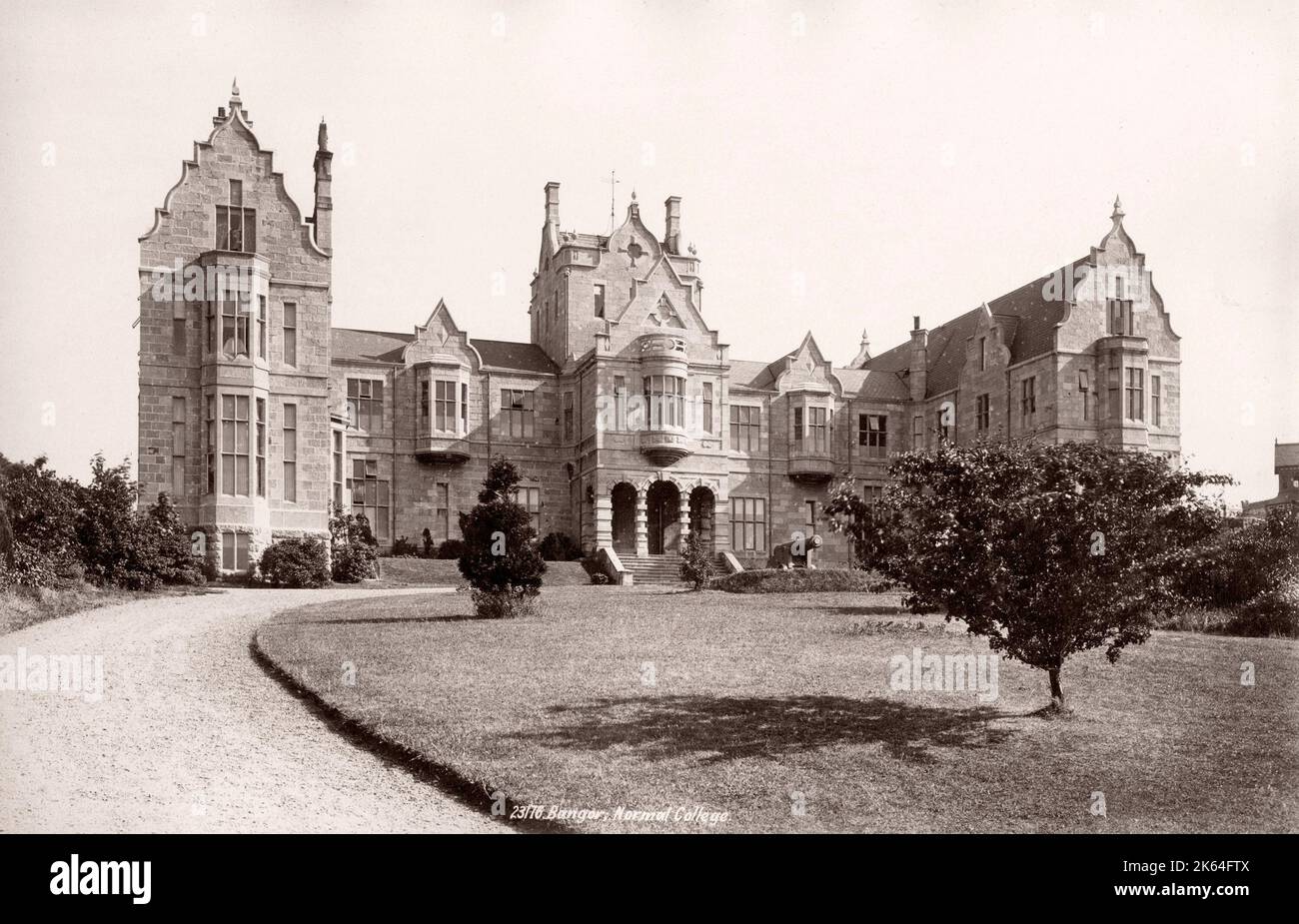 Vintage fotografía del siglo xix - Reino Unido - Escuela Normal, Bangor, Gales Foto de stock