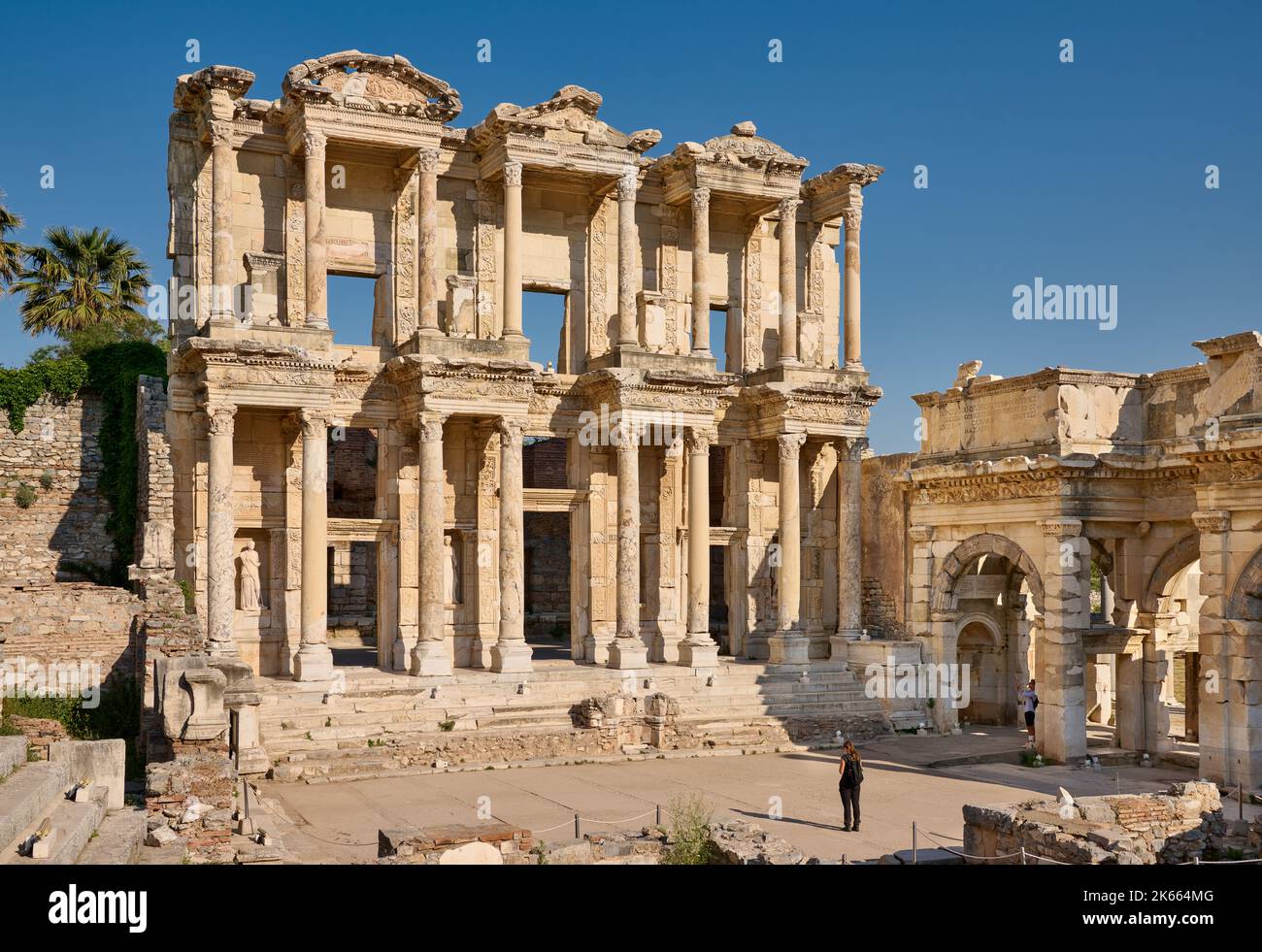 Biblioteca de Celsus, Sitio Arqueológico de Éfeso, Selcuk, Turquía Foto de stock