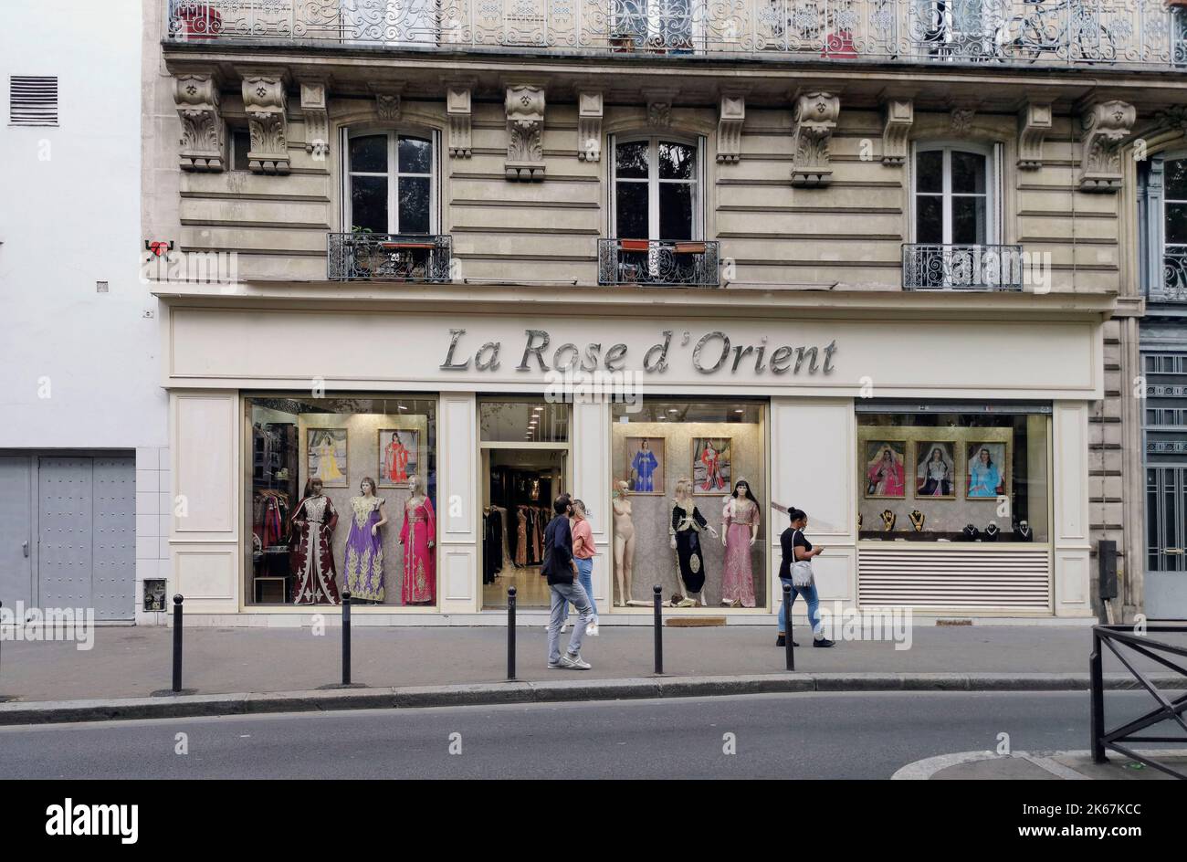 Francia París, el distrito de Montmartre en el distrito the18th, es principalmente conocido por su historia artística y como un distrito de clubes nocturnos. Foto © Fabio Foto de stock