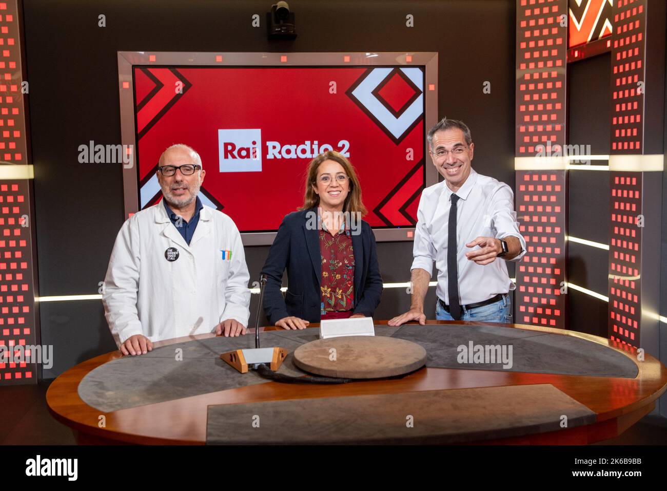 La radio italiana acoge a Claudia de Lillo, Filippo Solibello y Marco  Ardemagni con motivo de la presentación en la rueda de prensa de la RAI Radio  2 del programa de radio