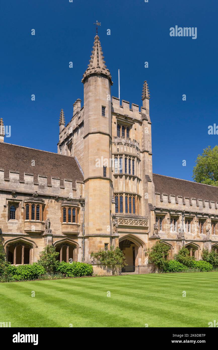 Inglaterra, Oxfordshire, Oxford, Magdalen College, Founders Tower del Cloister Quadrangle. Foto de stock