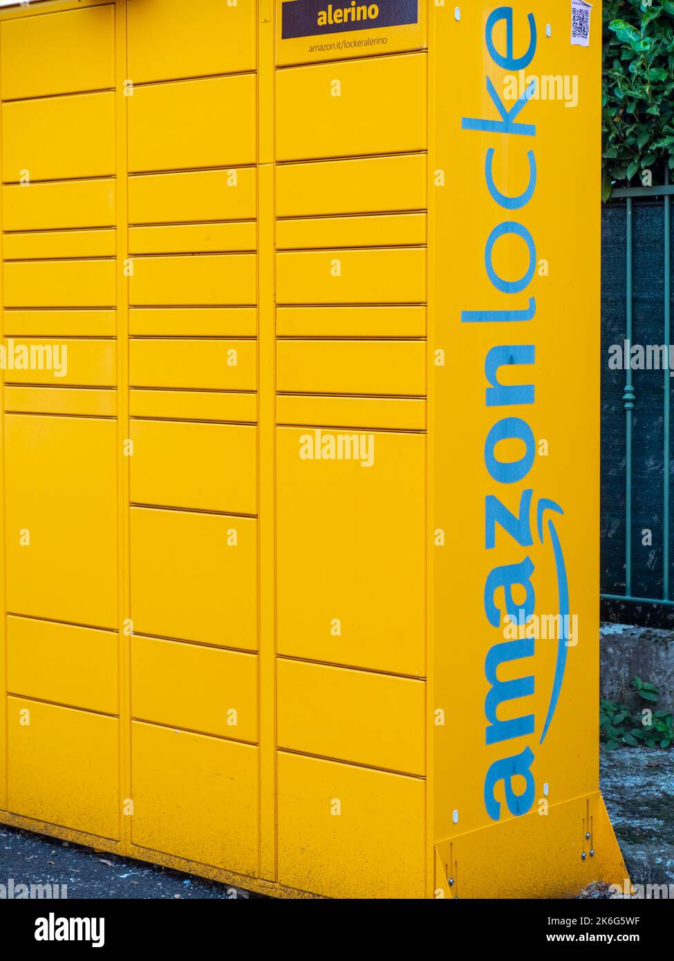 Buscar locker amazon cheap