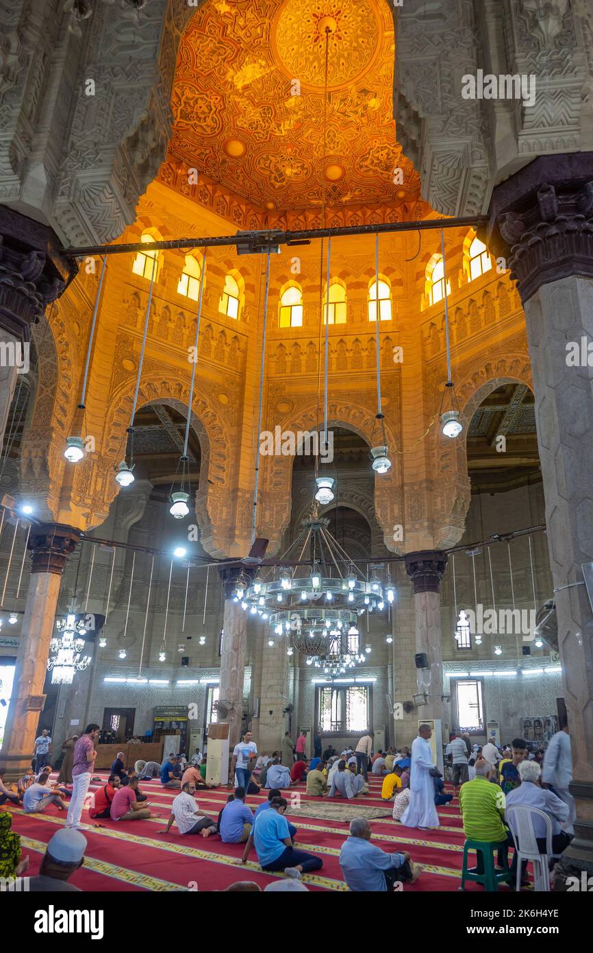Egipto, Alejandría, mezquita Sidi Morsy Abu al Abbas, interior Foto de stock
