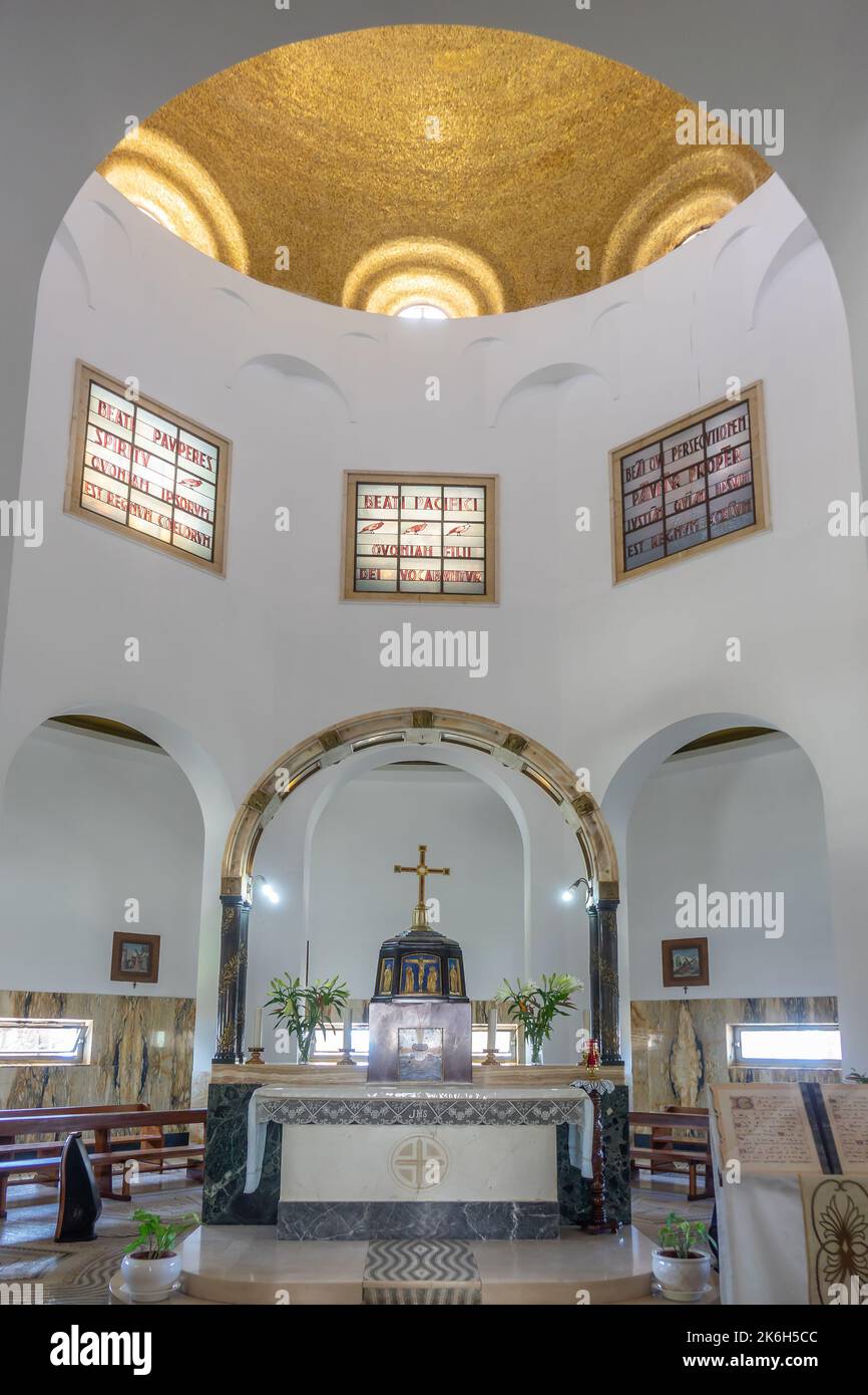 Israel, Galilea, Monasterio Franciscano de las Bienaventuranzas, interior Foto de stock