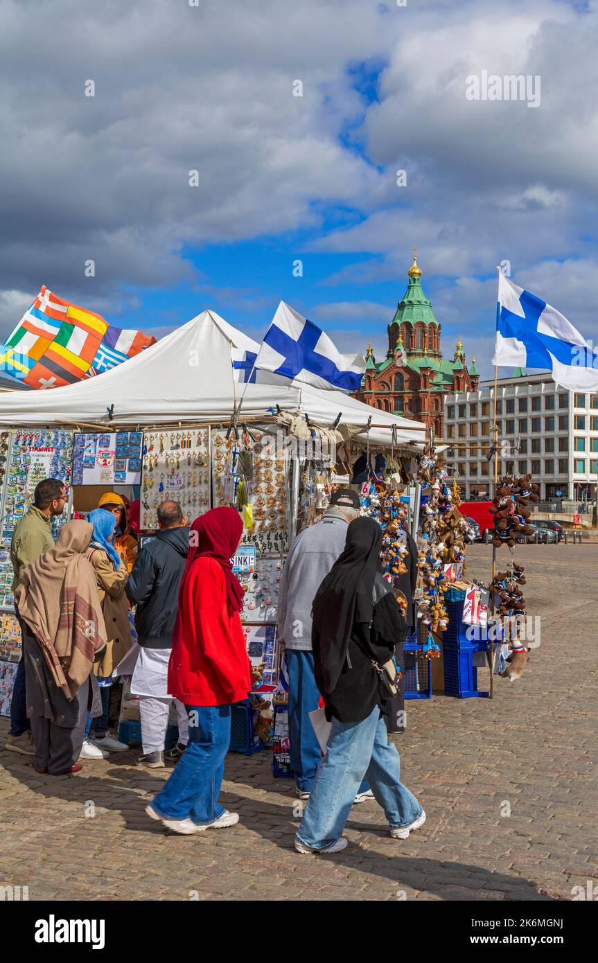 Mercado en la Plaza del Senado, Helsinki, Finlandia, Europa Foto de stock