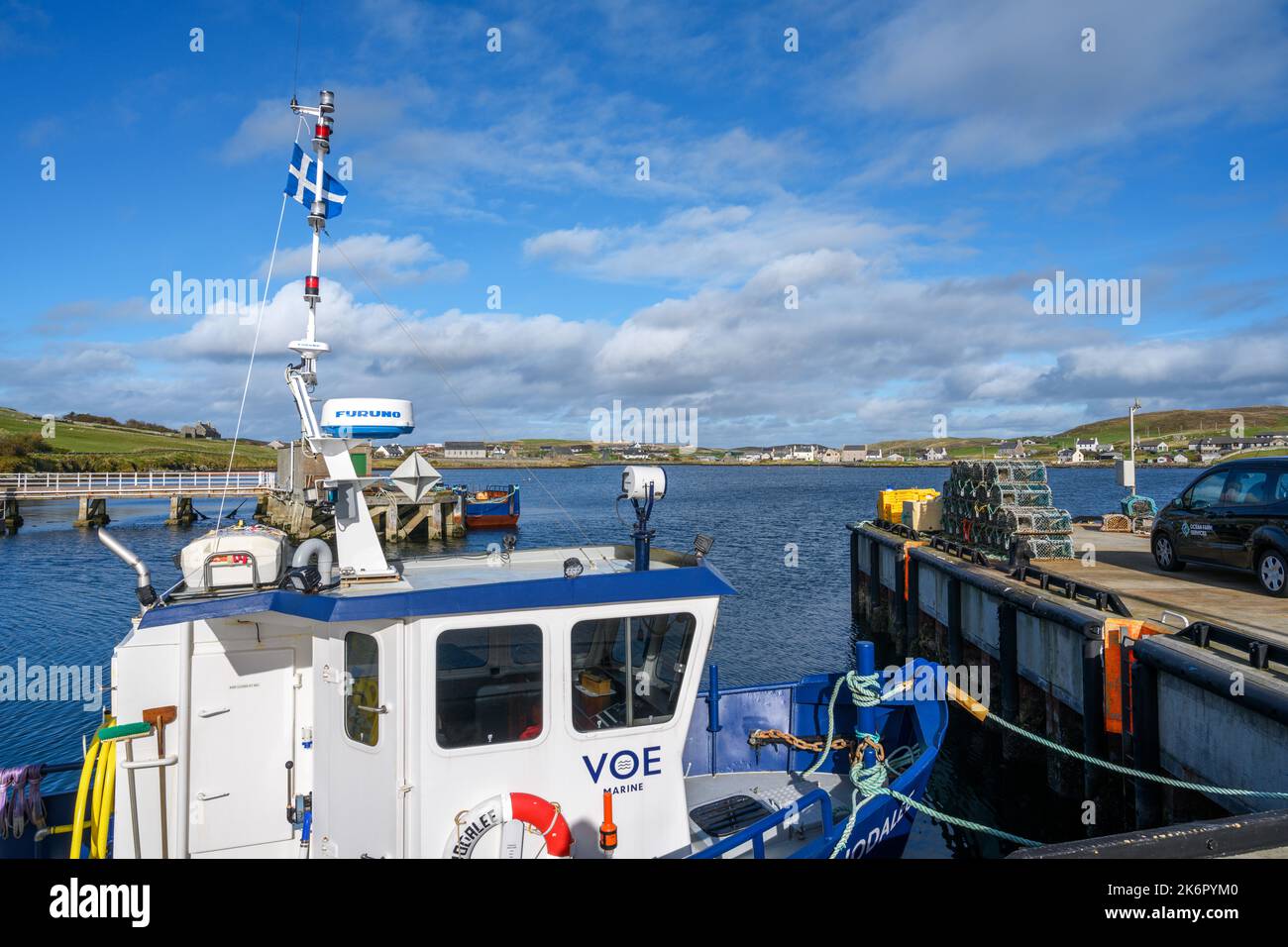 Puerto en Walls, West Mainland, Shetland, Escocia, Reino Unido Foto de stock