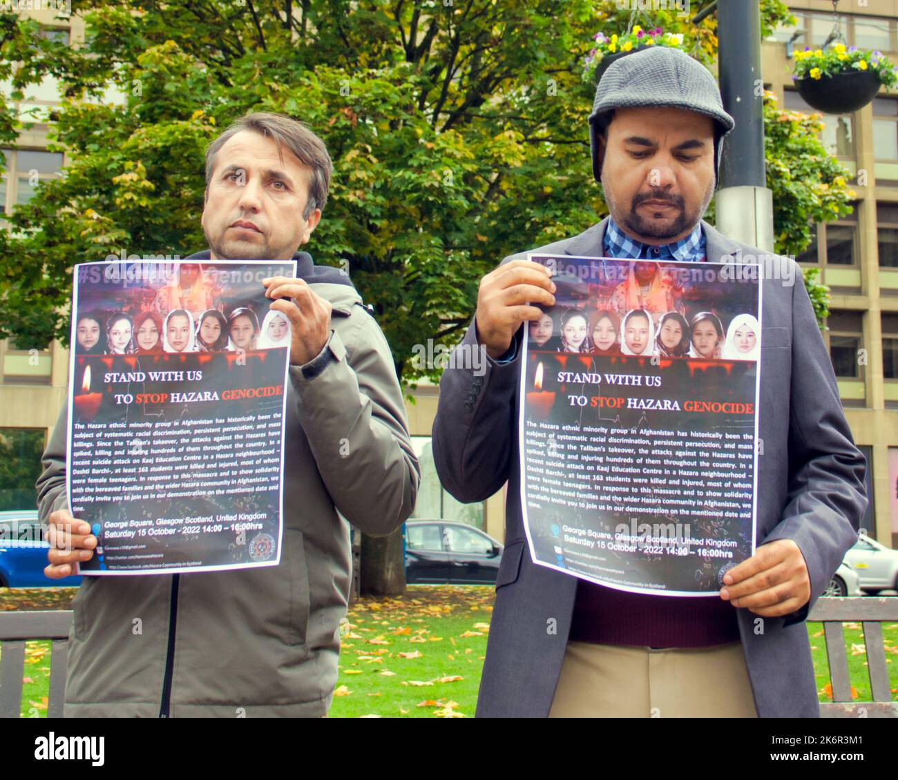 Glasgow, Escocia, Reino Unido 15th Octubre, 2022 Protesta contra el hijab Irán en george square el centro administrativo de la ciudad frente a las cámaras del consejo y el cenotafio .credit Gerard Ferry/Alamy Live News Foto de stock