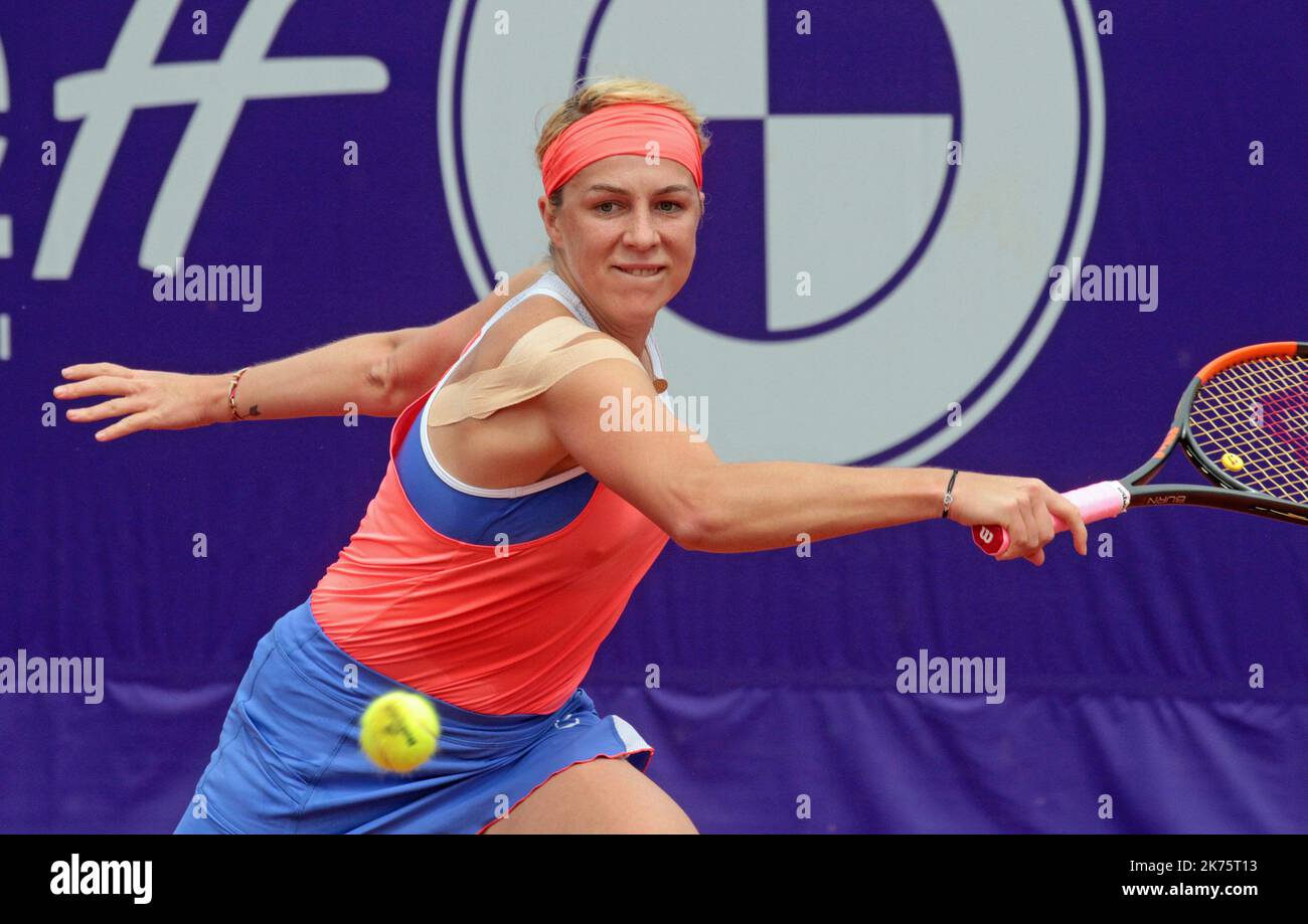 Partido de tenis entre A. Pavlyuchenkova o Rusia y N. Vikhlyantseva durante el Abierto Internacional de Tenis Femenino en Estrasburgo, Francia, el 23 de mayo de 2018. Foto de stock