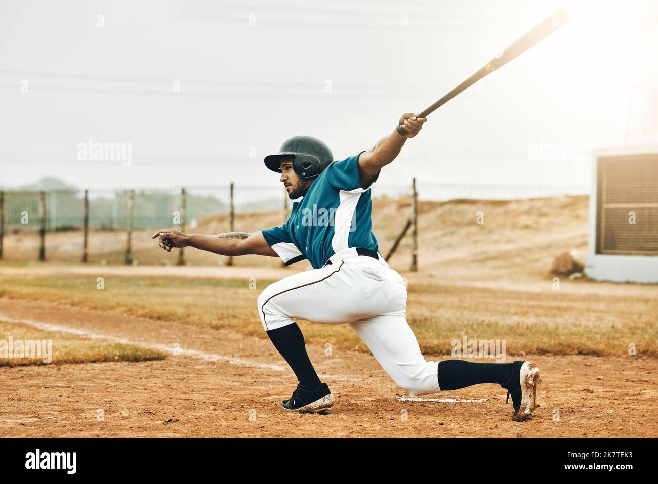 Chico con un bate fotografías e imágenes de alta resolución - Página 4 -  Alamy