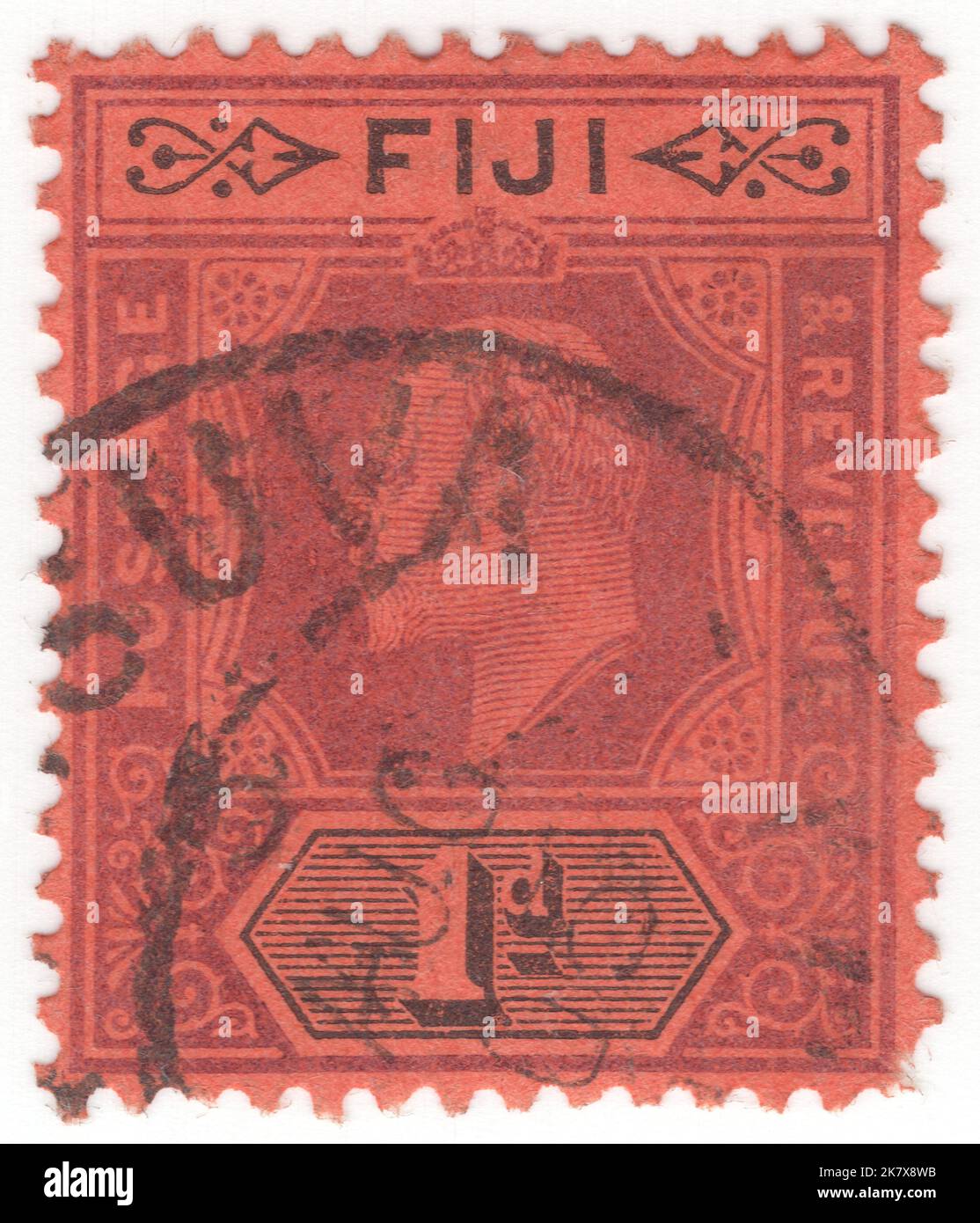 FIJI - 1903 de febrero de 1: Un sello de franqueo negro y violeta de 1 pence en rojo que representa el retrato del rey Eduardo VII Foto de stock