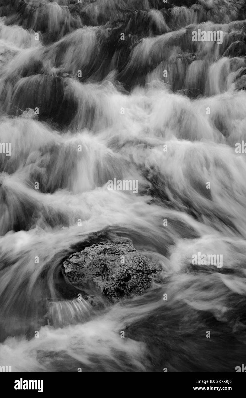 Otter Creek fluye a través del Área Natural del Estado Hollow de Baxter en el área de Baraboo Hills en el centro de Wisconsin, el Condado de Sauk, Wisconsin Foto de stock