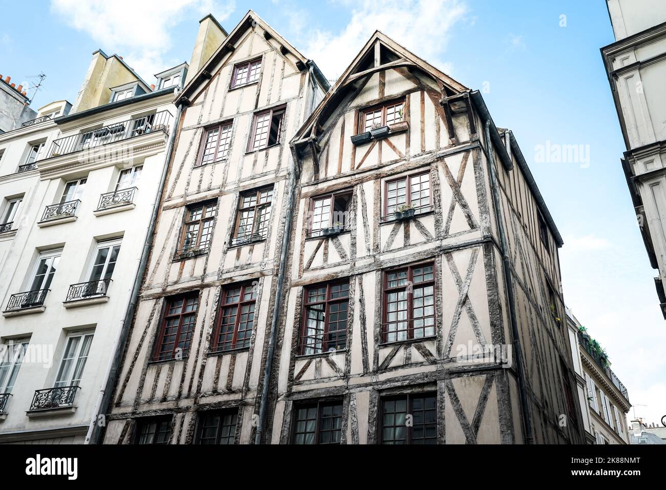 Las casas más antiguas de París Foto de stock