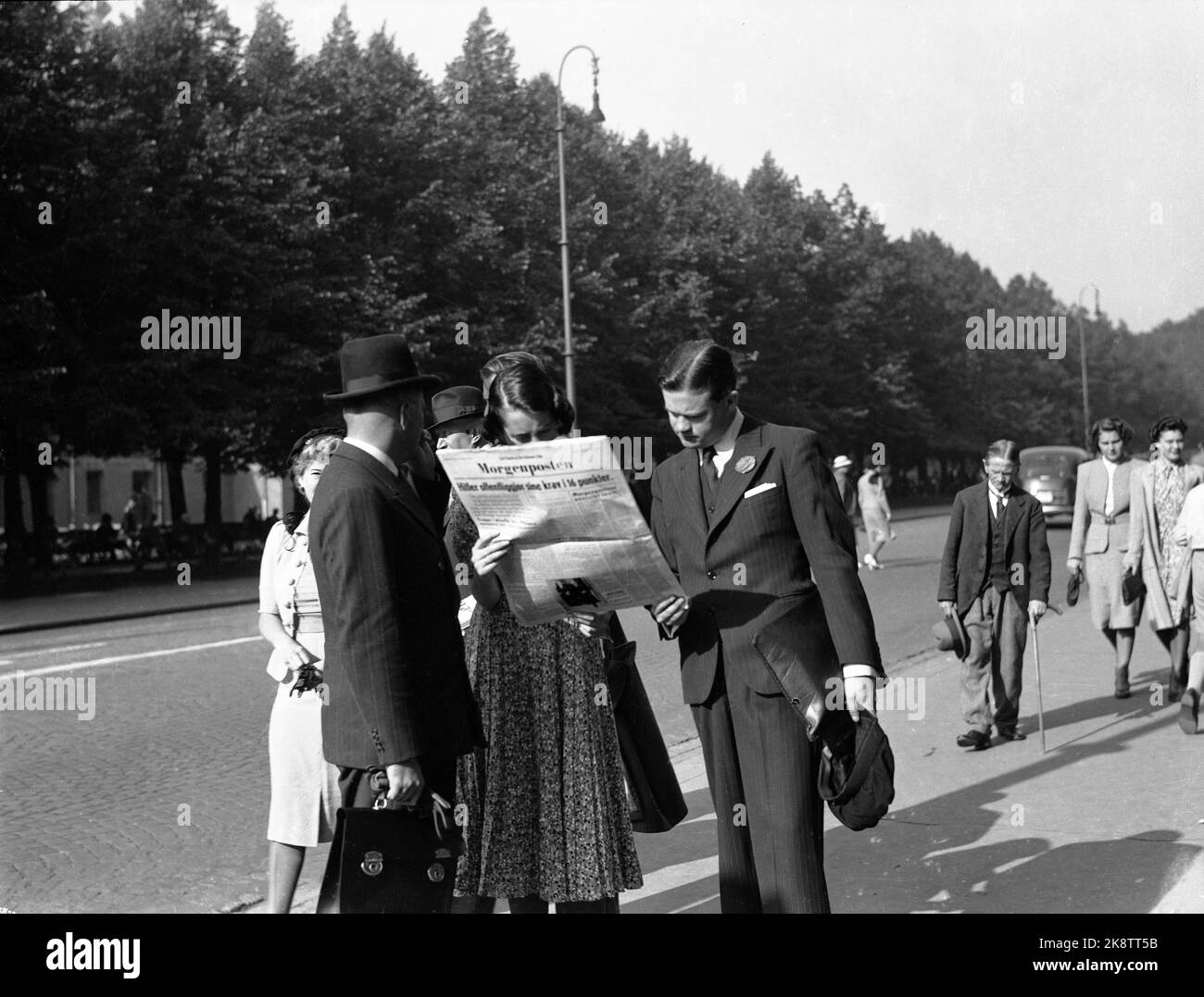 Periódico de guerra ntb ntb Imágenes de stock en blanco y negro - Alamy