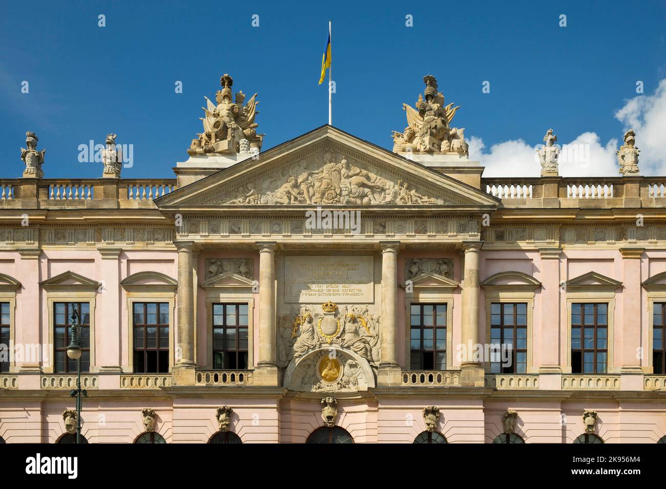 Museo Histórico Alemán en el arsenal barroco en el bulevar Unter den Linden, detalle de fachada, Alemania, Berlín Foto de stock