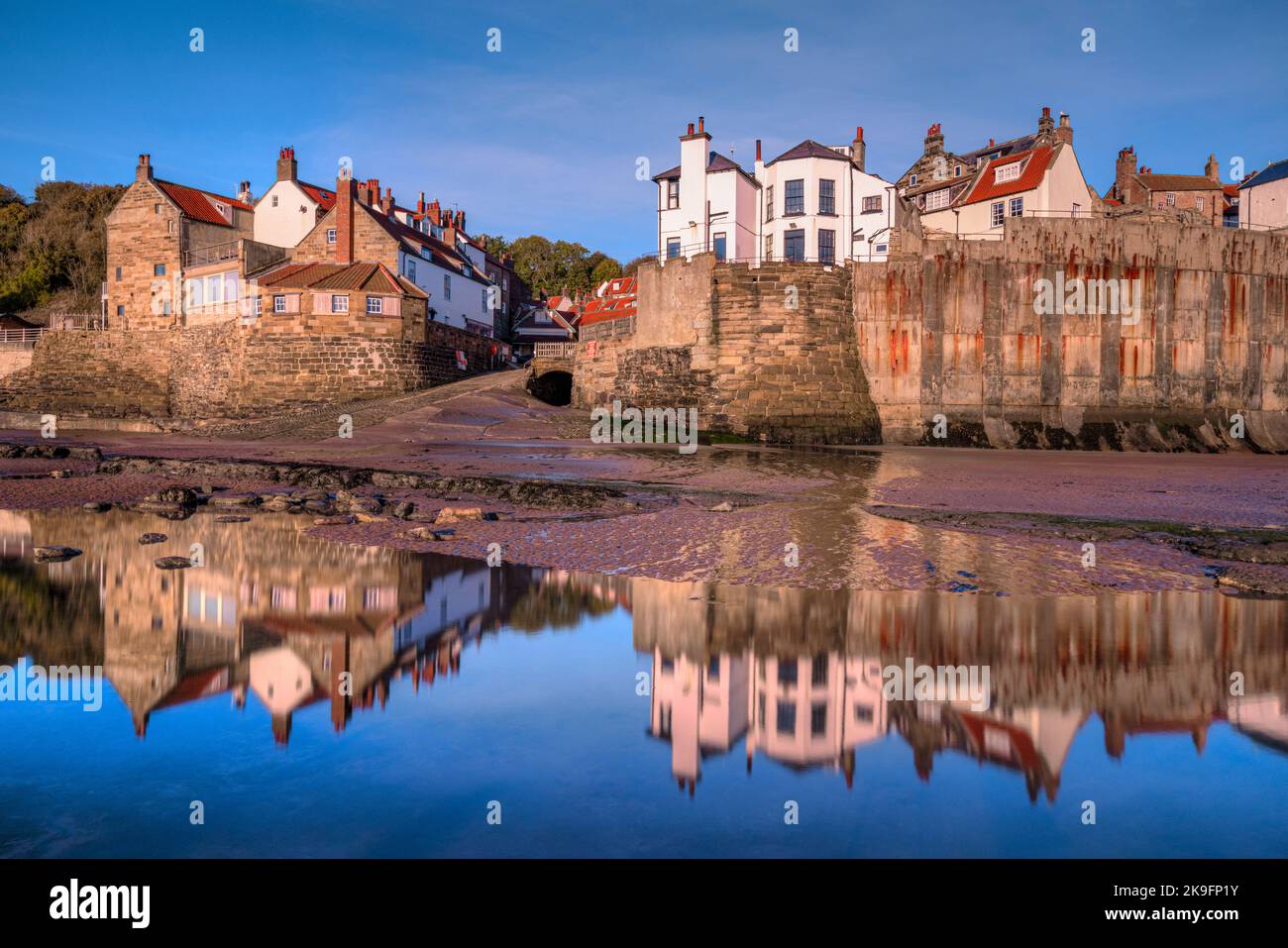 Robin Hood's Bay, North Yorkshire, Inglaterra, Reino Unido Foto de stock